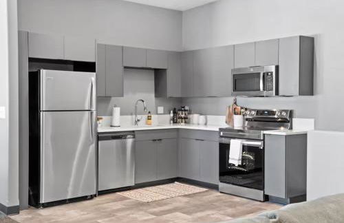 Modern Top Floor 2BR 1BA w Private Rooftop Patio South Hill Near Downtown - Foto 14