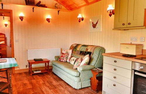 Finest Retreats - Shepherds Lodge at Morrells Wood - Foto 4