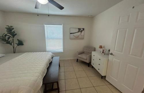 Tropical 3bed 2bath Lakeland Home on corner lot - Foto 6