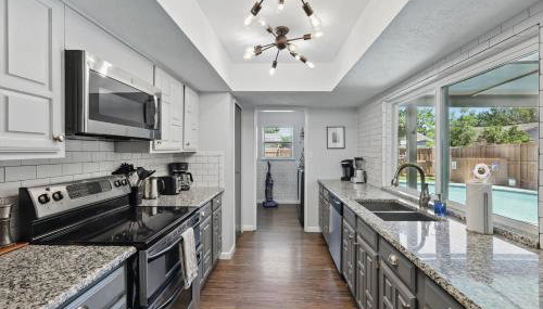 Modern & Chic 4BD,2BA - Pool, Hot Tub, BBQ Grill - Foto 5