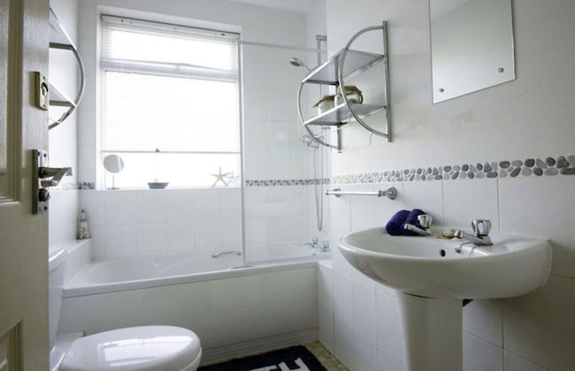 RoomTel - Brook House - Photo 26