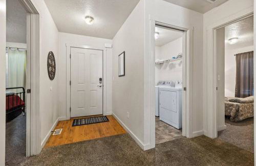 Charming Private Twnhome w/ Large Fenced Yard (58) - Foto 8