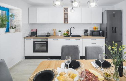 2 Bedroom Cozy Home In Visnjan - Photo 17