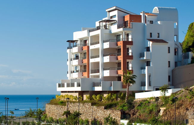 Lateral View - Photo 9