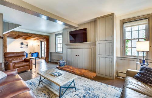 Timeless Winesburg Farmhouse with Deck - Foto 4