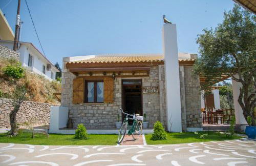 To Stolidi tis Psinthou - Foto 51