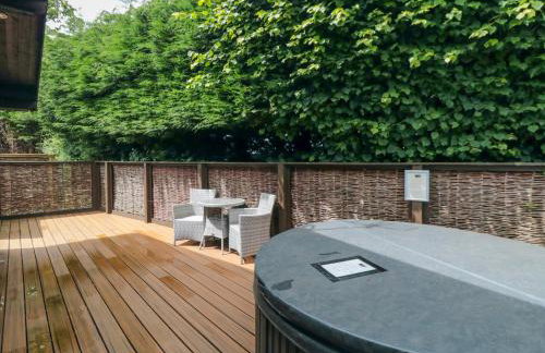 Wainstones Lodge 2 - Photo 14