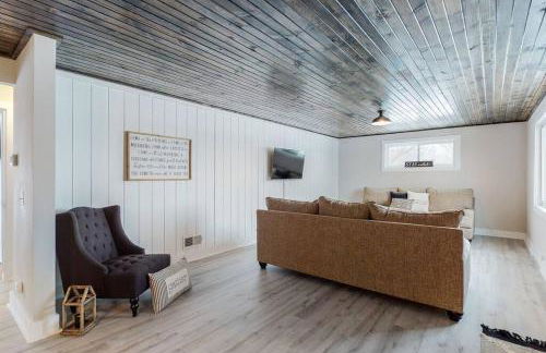 Steps to the HOF-Football Fans Dream Stay - Foto 7