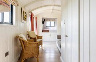 Unique Double Shepherd's Hut Hideaway - Pembrokeshire - Foto 31