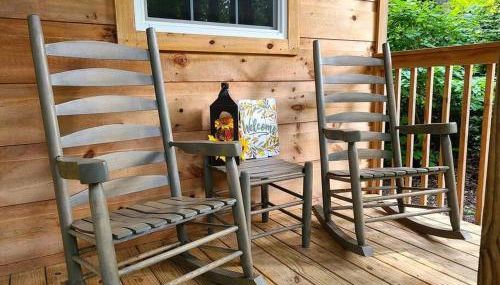 Holly Nest a Cozy Cabin Getaway near Gatlinburg - Foto 5