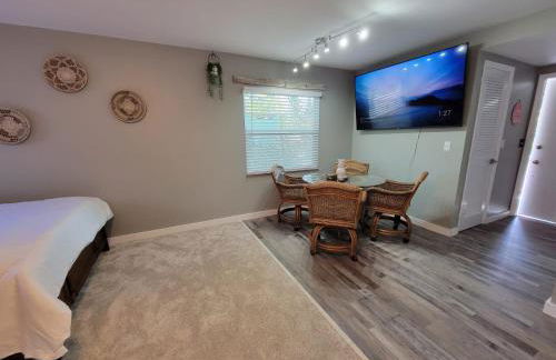 Walk To Siesta Beach, Restaurants, Shopping & More! - Foto 3