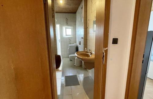 Fully equipped Apartment with Balcony in Duisburg - Photo 14