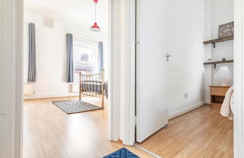 Large, Bright and Spacious 3 Bed Flat in London - Foto 4