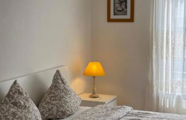 Elegant Apartment with Private Parking, close to Paris - Foto 3