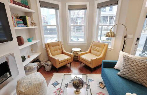 Stroll to The Hip Strip From Shaw Basement Suite - Foto 3