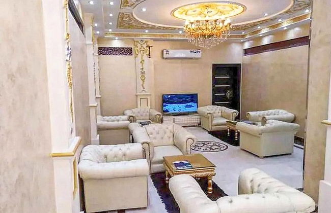 Al Ghubaishi Plaza - Photo 7