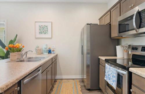 Single Story Fire Pit Updated Close to Downtown - Foto 19