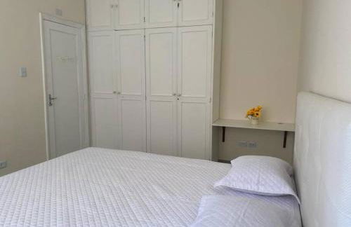 Recém Reformado com dois dormitório com ar condicionado - Foto 13