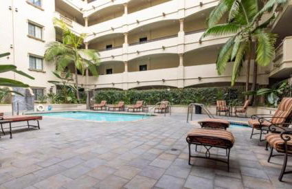 LALAs House- 1br with Free Parking, Pool and Sauna - Foto 6