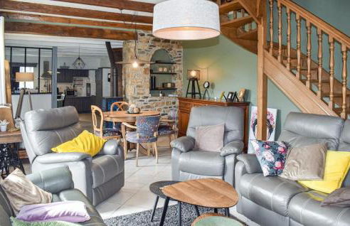 Awesome Home In Trézélanbégard - Foto 34