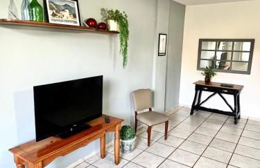 Apartamentos até 6 pessoas - 3 quartos com suíte e garagem, completo - Photo 5