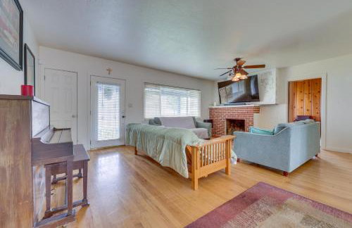 Hot Tub, Patio & Outdoor Games at Visalia Home - Foto 8