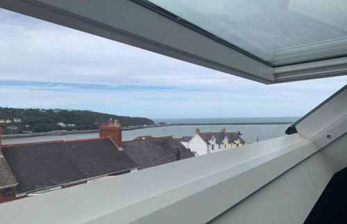 No 11, Fishguard, Ideal for beach, coastal path and town! - Photo 10