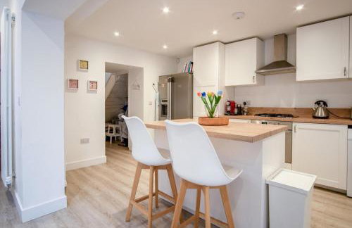 Taliesin - 5 Bedroom Holiday Home - Tenby - Foto 49