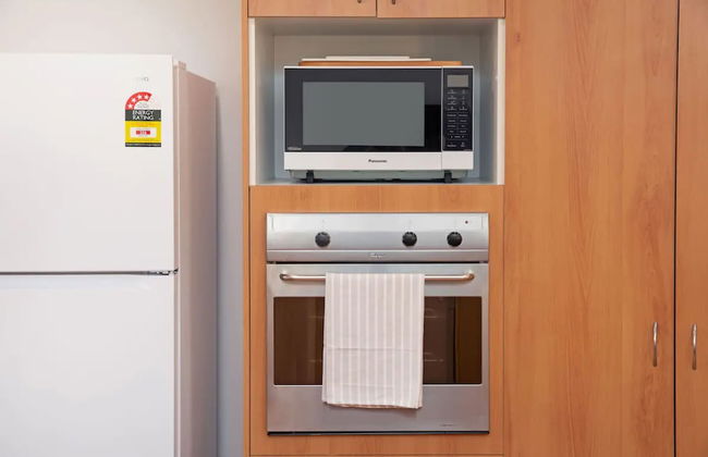 Idyllic Modern Scarborough Home Fireplace BBQ - Foto 6