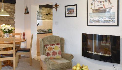 Penny's Cottage-Uk12572 - Photo 2