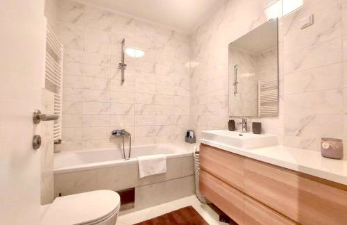 Moderna Apartment URBAN STAY - Photo 4
