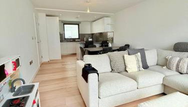 The Lookout-Sea Views-Balcony-Free parking - Foto 5