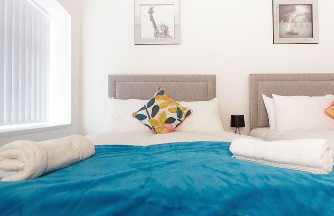 Live in Leeds Greenhill Bungalows - Photo 3