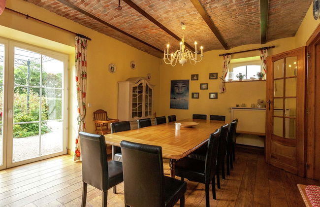 Wonderful Holiday Home in Saint-hubert With Sauna - Photo 32