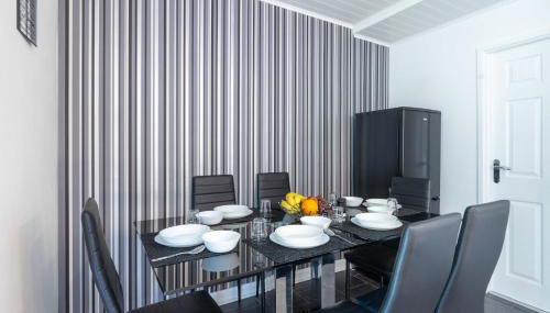 CAPRI 13 SA - 3 Bedroom House close to Loughborough University, EV car facilities, Free Parking, Free Wifi - Ask for contractor rates! - Foto 5