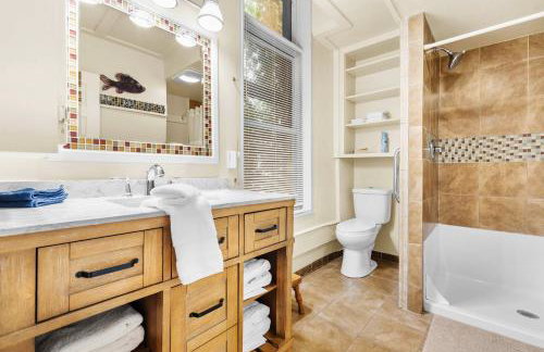 Walk to Water St and River Quaint Saugatuck Apt - Foto 18