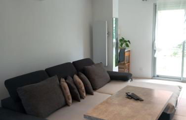 Studio dans une résidence sécurisée et calme avec place de parking - Foto 3