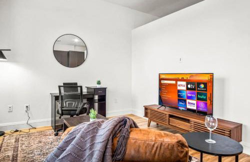 Luxurious New Unit 1Bd1Ba Pool, Golf Sim - Foto 7