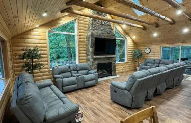 Majestic Cottage Estate with Indoor Heated Pool - Foto 2