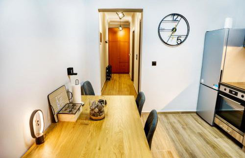 Four lakes luxury suites - Photo 8