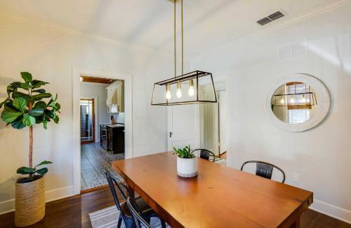 Walk to Dtwn Tyler Tudor with Backyard - Foto 9