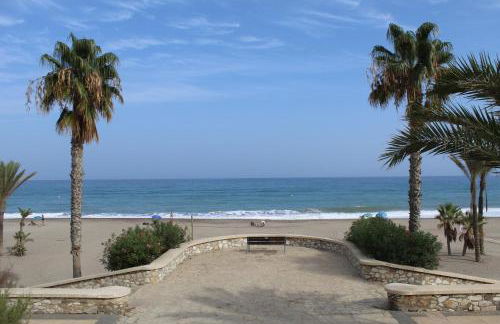 OCEAN APARTAMENT !! 1ª Línea del Mar, piscina, parking, wifi - Foto 17