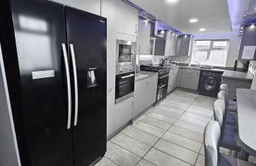 Bridge St 6 Bedroom House - Tranent - Foto 1