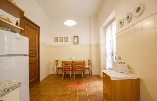 Grande casa con giardino e box auto, 3 camere e 3 bagni - Foto 13