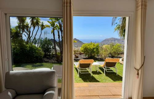 Villa Casa Lilo, en jardin grande,con una gran piscina, con pérgola y barbacoa - Foto 25