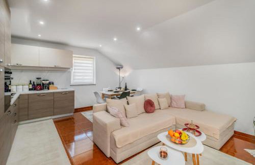 Aura Apartment - Photo 10