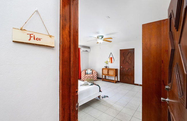 Spacious 4BR Villa Private Pool Cozy Location - Photo 11