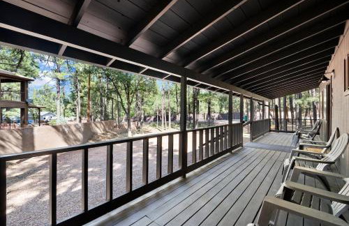 Modern Lakeside Family Fun Cabin - Foto 9