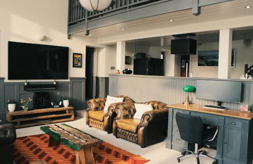 The Old Court House & Jail - Photo 53