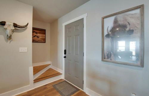 Gorgeous Cabin Great for Groups or Families with Jacuzzi, Fire Pit and Views in Alabama - Foto 13